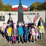 5. Przy pomniku Chwała Bohaterom.jpg