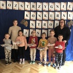 Grupa Puchatki z Panią Dyrektor i wychowawczynią.jpeg