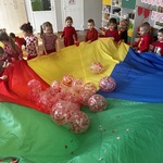 kołysanie balonów.jpeg