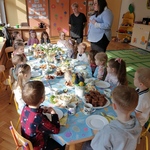Wielkanocne śniadanie Smerfy4.jpg