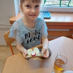 uśmiechnięta dziewczynka.jpg