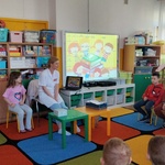 2. Mama Emilki opowiada o zawodzie technika dentystycznego.jpg