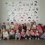 Dzieci w Teatrze Lalek .jpg