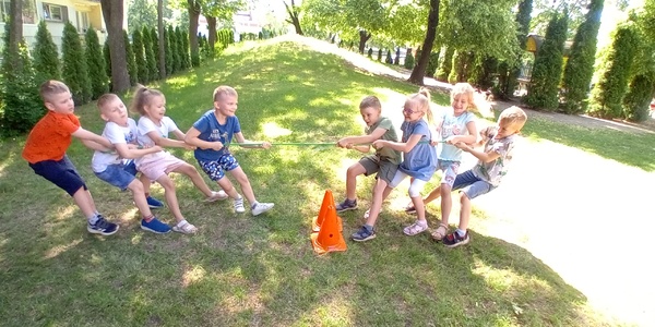 przeciąganie liny.jpg