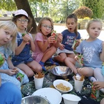 Piknik w ogrodzie przedszkolnym5.jpg