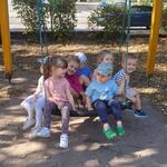15.  Zbawy na placu przedszkolnym.jpg