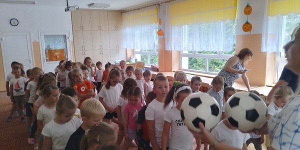 Zabawy sportowe 12.jpg