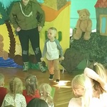 Aktorzy Studia Artystycznego Pasja w spektaklu pt. O dzielnym misiu Wojtku (9).jpg