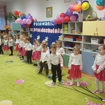 4. Dzieci przygotowują się do Pasowania na Przedszkolaka.jpg