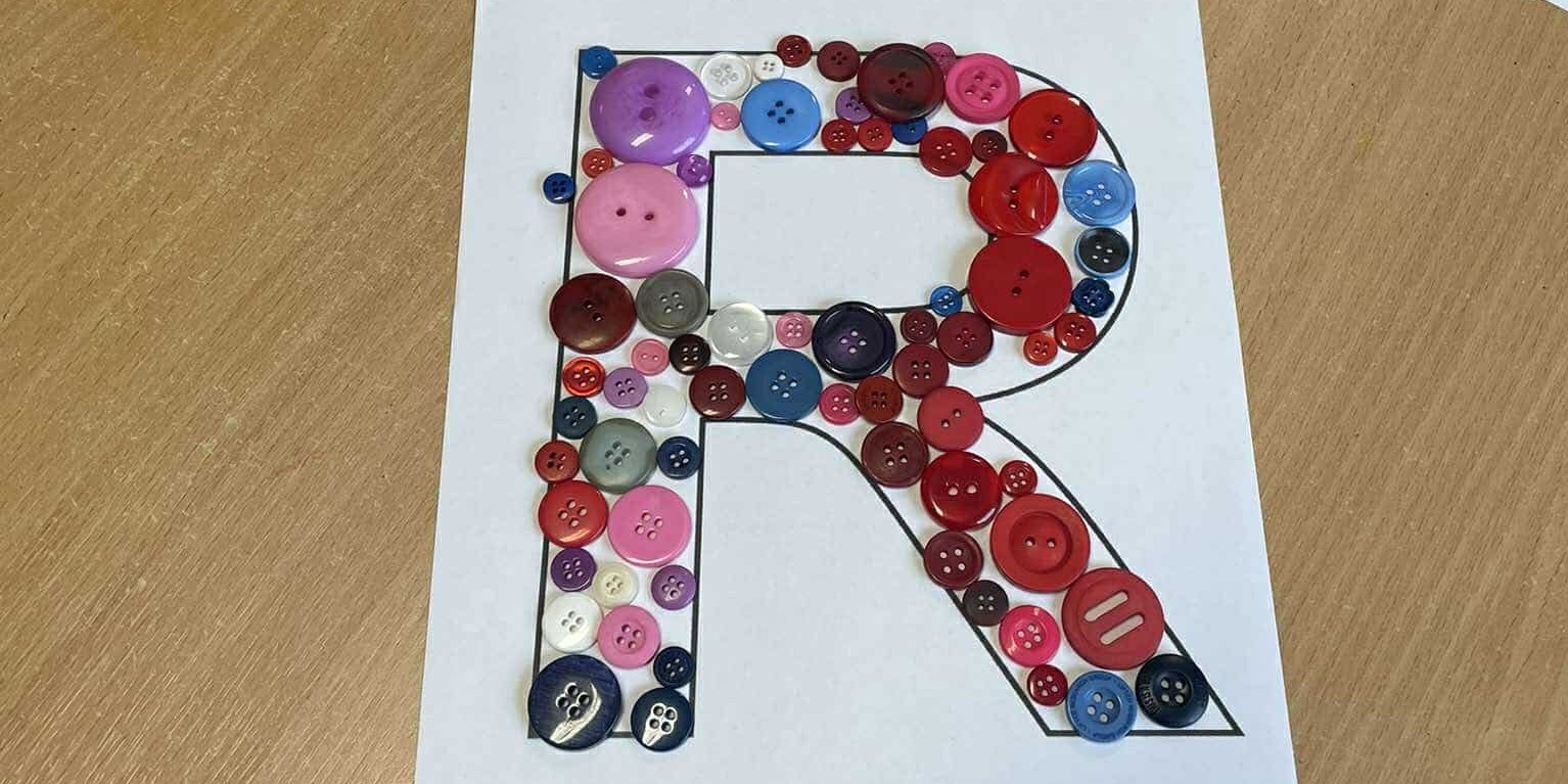 R.jpg
