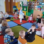 Dzieci grają na instrumentach2.jpg