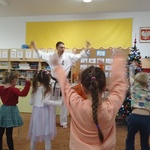 Zajęcia sportowe z p. Dawidem instruktorem karate (3).jpg