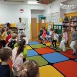 Ćwiczenia sportowe z instruktorem karate4.jpg