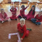 Dzieci na dywanie (2).jpg