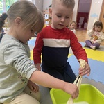 Pszczółki zwierzęta na wsi 2.jpeg