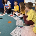 15. Kids Love English.jpeg