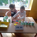 Dziewczynki w konkursie (2).jpg