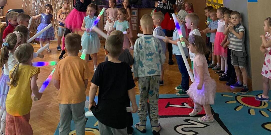 ŚWIĘTUJEMY MIĘDZYNARODOWY DZIEŃ DZIECKA - DYSKOTEKA