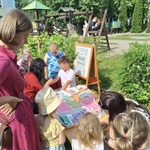 Pani robi tatuaże.jpg