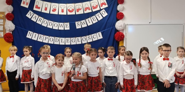 Dzieci podczas występu