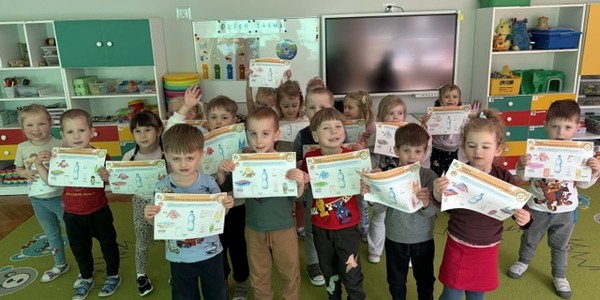 Wspólne zdjęcie dzieci.