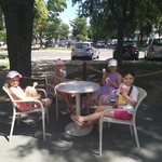 Dzieci jedzą lody (2).jpg