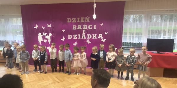 przedstawienie dzien babci i dziadka.jpeg