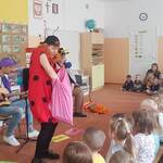 Dzieci i artyści zespołu ARTE MUZA