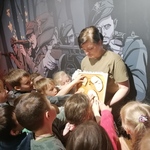 Dzieci wiedzą_ co jedli żołnierze podczas wojny.jpg
