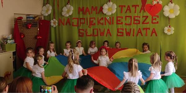 taniec dzieci.jpeg